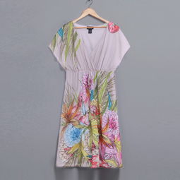 潮流馆服装产品及其加盟店经营解析